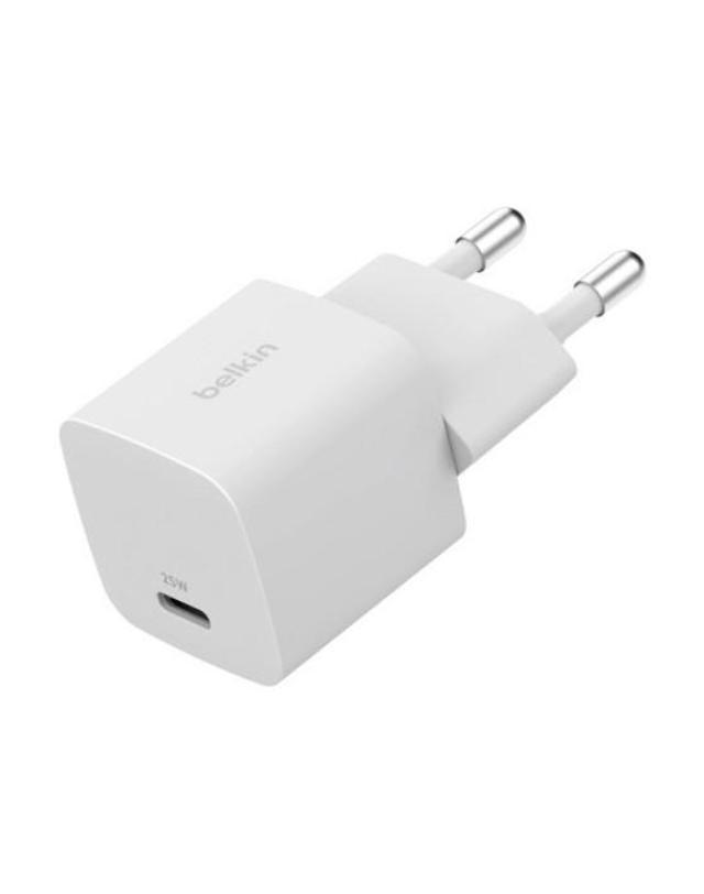 벨킨 [벨킨] 25W USB-C PD 3.1 PPS 초소형 C타입 고속 충전기 / WCA012kr1MWH 착용컷