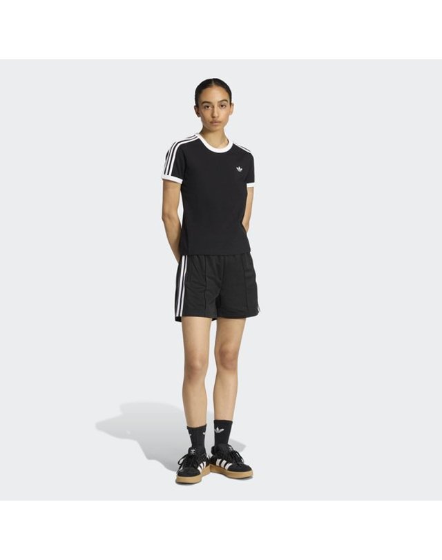 아디다스 [갤러리아] [WOMENS ORIGINALS] 파이어버드 클래식 쇼츠 (KD5569) 착용컷