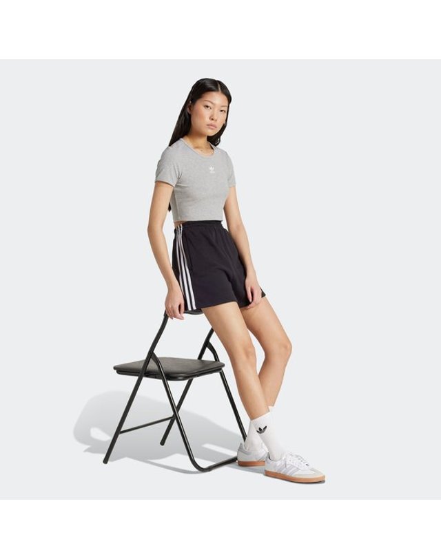 아디다스 [갤러리아] [WOMENS ORIGINALS] 아디컬러 3S 프렌치 테리 쇼츠 (JW5109) 착용컷