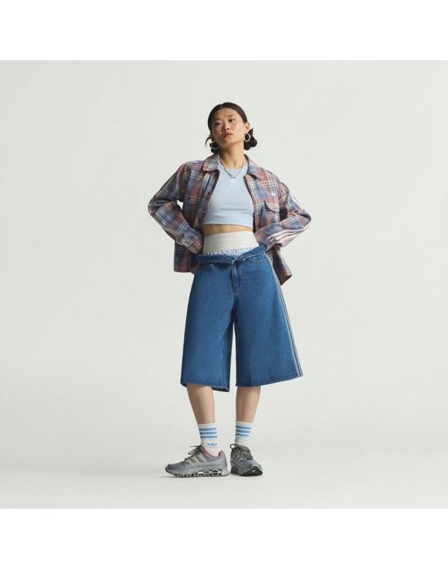 아디다스 [갤러리아] [WOMENS ORIGINALS] 파이어버드 조트 데님 (KD2915) 착용컷