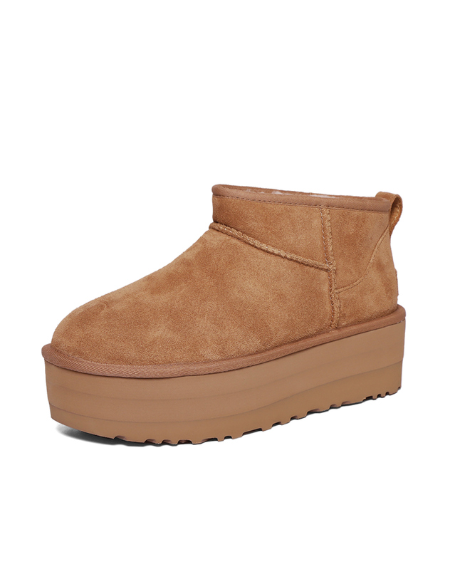어그 [어그] 미국 UGG 클래식 울트라 미니 플랫폼 부츠 체스트넛 1135092-CHE 착용컷