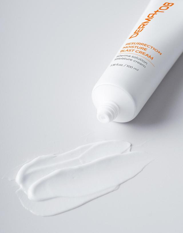 더마토브 더마토브 저자극 보습 진정 쿨링 수분 크림 100ml 착용컷