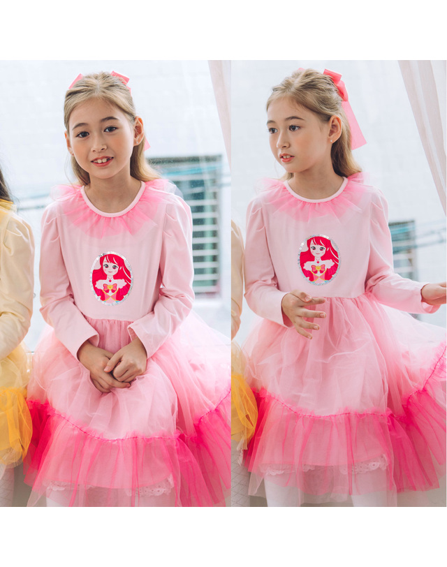 캐치티니핑 캐치티니핑 프린세스 플로랄하트 엠블럼 원피스_0C36W00181 착용컷