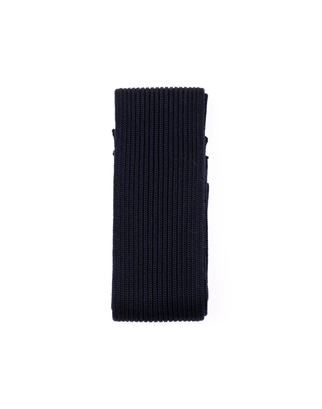안데르센 안데르센 25FW 골지 울 숏 머플러 SHORT SCARF NAVYBLUE 착용컷