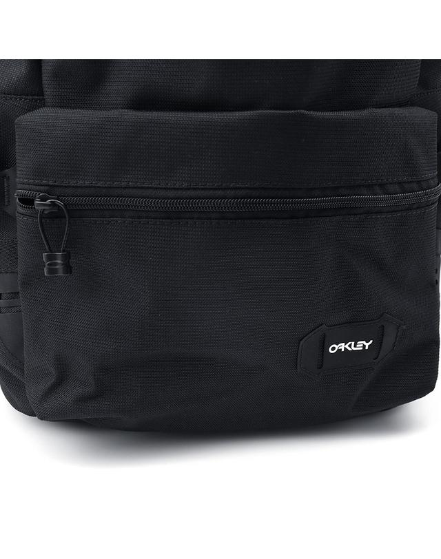 오클리 오클리 백팩 20L 노트북 가방 FOS900544 착용컷