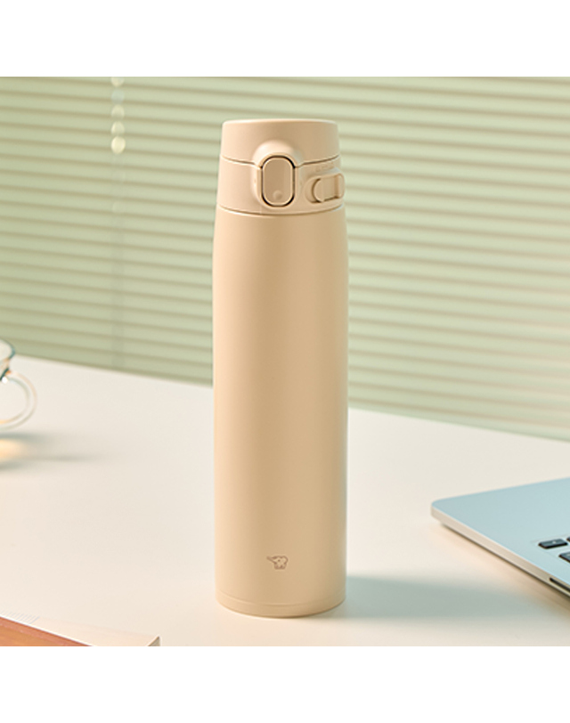 조지루시 조지루시 보온병 보냉병 원터치 텀블러 SM-VB60 600ml 착용컷