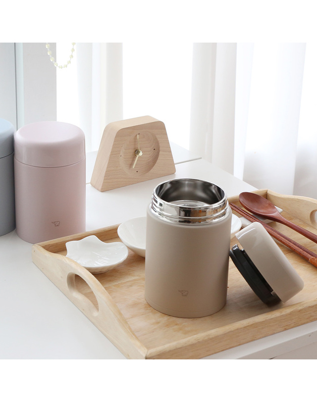 조지루시 조지루시 보온 죽통 국통 이유식 푸드컨테이너 푸드자 SW-KA52/KA52H 520ml 착용컷