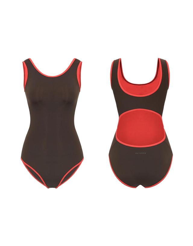 르브아시스 RVIS dual flow swimsuit 착용컷