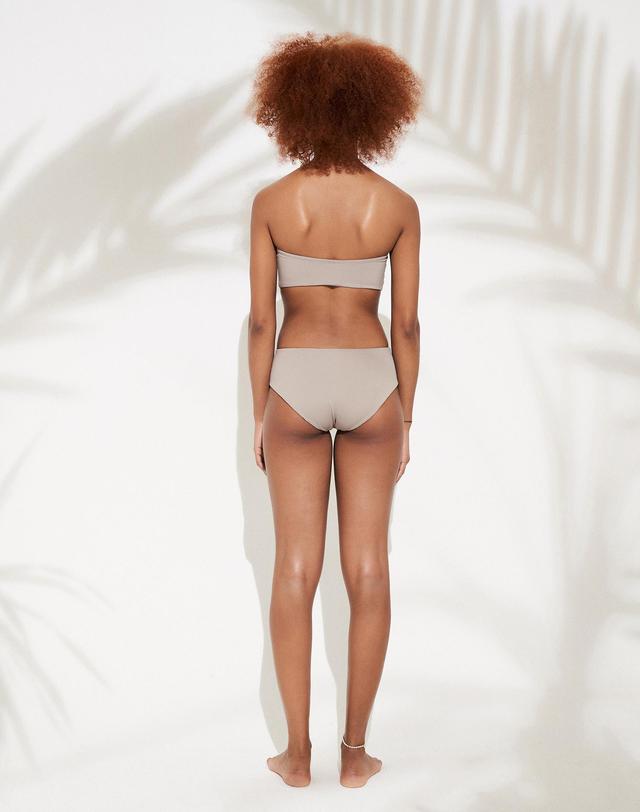 르브아시스 RVIS monokini beige 착용컷