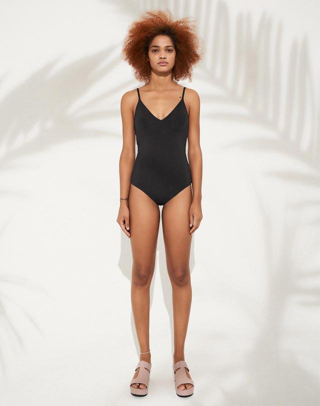 르브아시스 RVIS swim onepiece black 착용컷