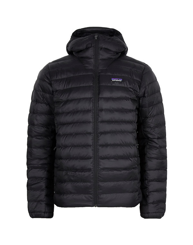 파타고니아 파타고니아 26FW 블랙 경량 후드 구스 다운 자켓 84702 BLK 착용컷