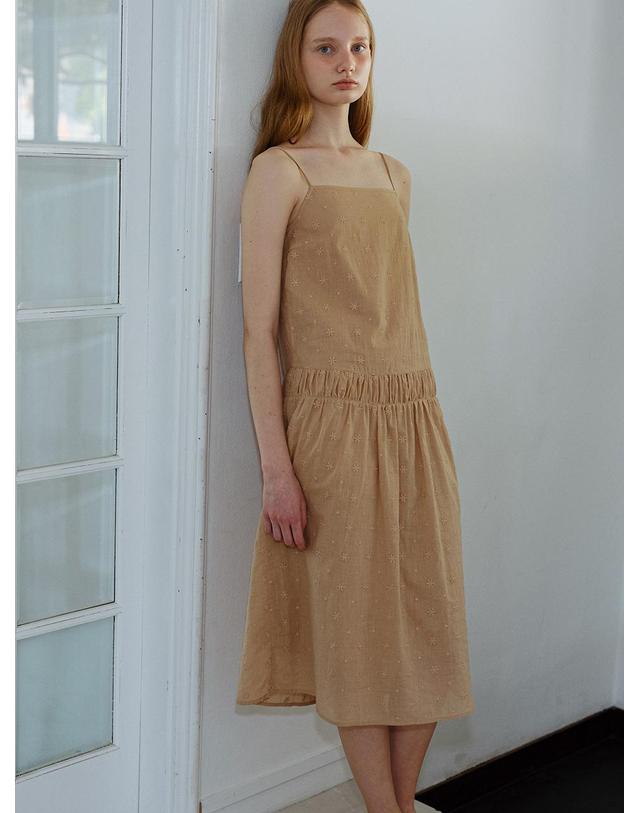 블랭크공삼 embroidery string dress (beige) 착용컷
