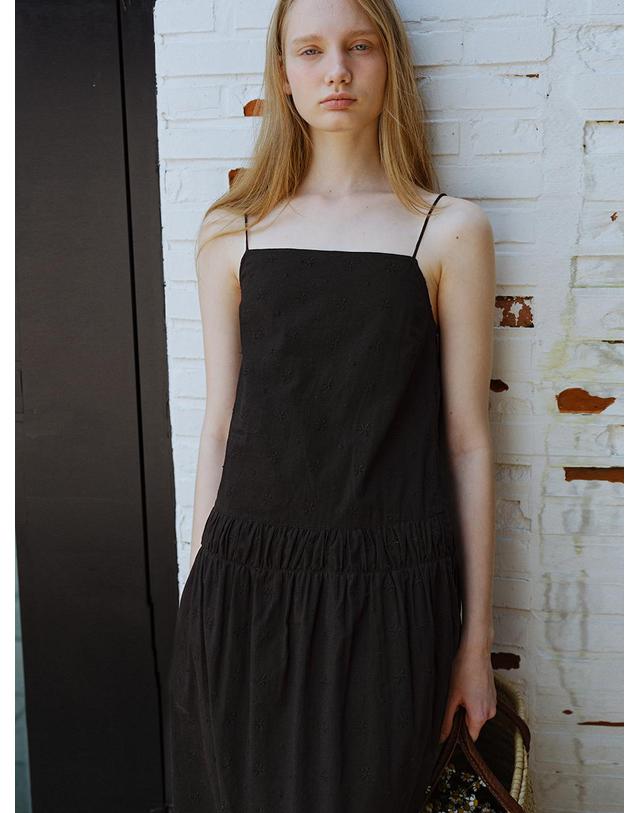 블랭크공삼 embroidery string dress (black) 착용컷