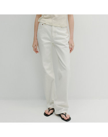relaxed straight jeans (cream)