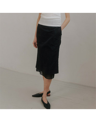 [블랭크03] wrinkle layer midi skirt (black)
