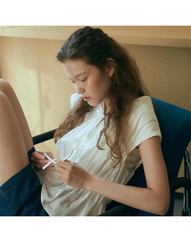 블랭크공삼 [블랭크03] cotton shirring blouse (white) 착용컷