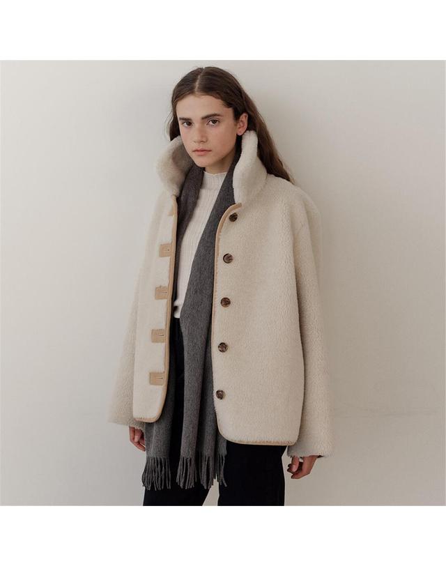 블랭크공삼 [블랭크03] wool shearing reversible half coat (cream) 착용컷