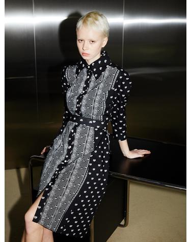 [와이제이] COSMO LACE PRINT ONEPIECE_BLACK