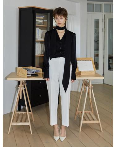 [와이제이] V NECK OPEN TIE SHIRTS_BLACK