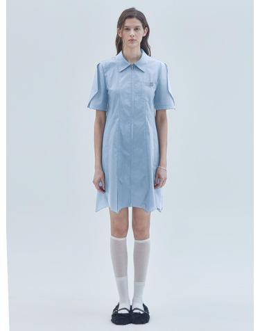 라이 LIE 시그니쳐 심볼 디테일 미니 집업 원피스 스카이 블루