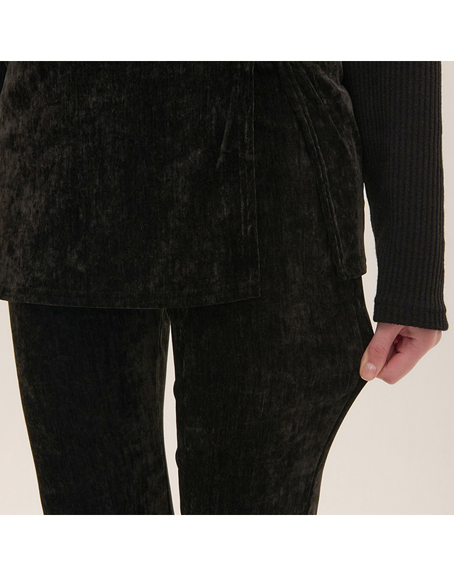 카미노 [카미노] VELVET BOOTS CUT TRAINING PANTS BLACK 착용컷