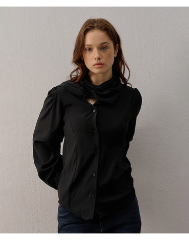 SCARF SHIRRING BLOUSE BLACK
