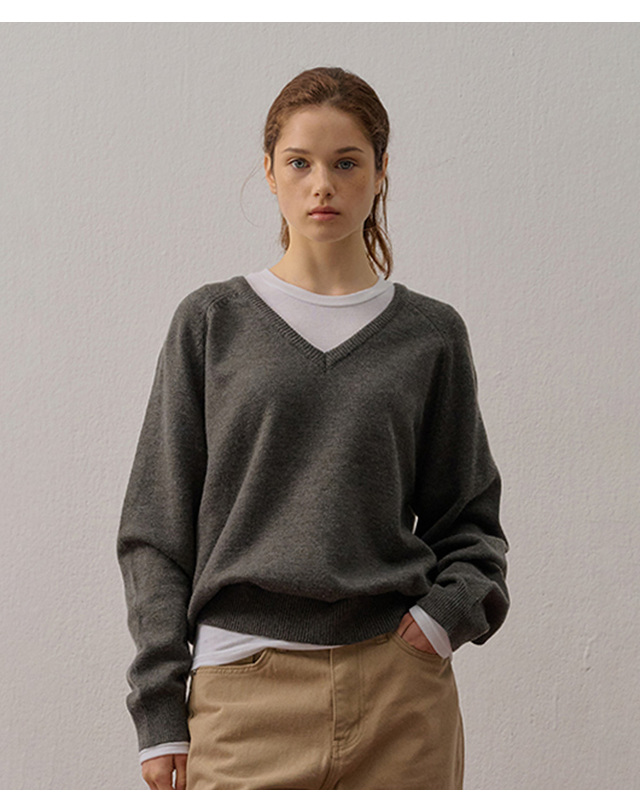 카미노 V-NECK BASIC KNIT GRAY 착용컷