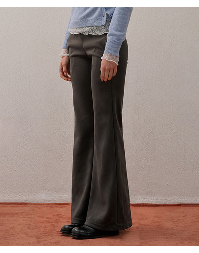카미노 BANDING STRAP BOOTCUT TRAINING PANTS CHARCOAL 착용컷