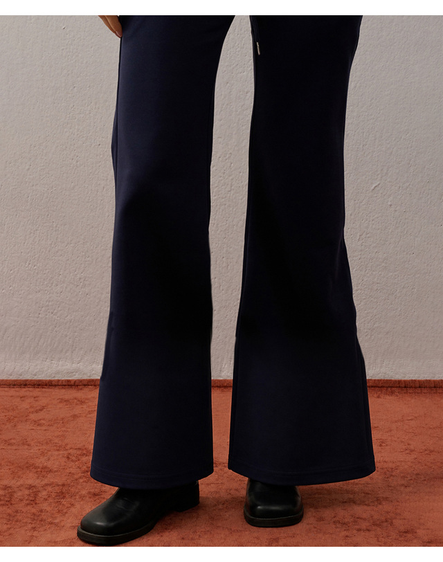 카미노 BANDING STRAP BOOTCUT TRAINING PANTS NAVY 착용컷