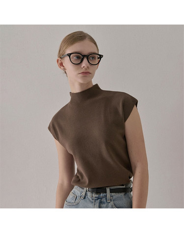 [카미노] HALF TURTLE NECK CAP SLEEVE KNIT BROWN