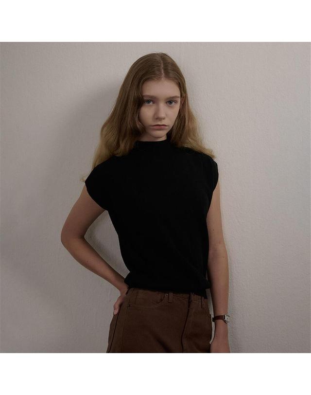 카미노 [카미노] HALF TURTLE NECK CAP SLEEVE KNIT BLACK 착용컷