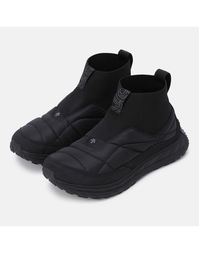 데상트 터레인디 윈터 미드 컷 부츠 SQ423LBTO1 착용컷