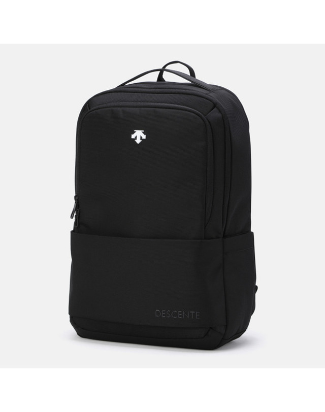 데상트 시티베이직 백팩 (22L) SR123UBP17 착용컷