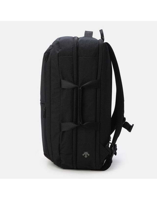 데상트 트래블 2WAY 백팩 (38L) SR123UBP16 착용컷