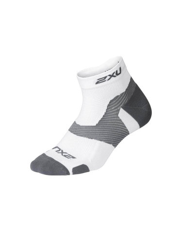 [2XU]공용 벡터 라이트 쿠션 1/4 크루 삭스 화이트_UA5047EWHT-GRY