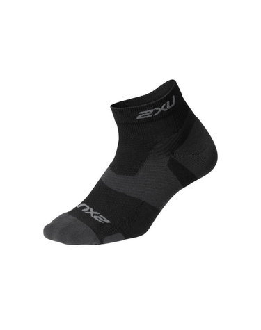 [2XU]공용 벡터 라이트 쿠션 1/4 크루 삭스 블랙_UA5047EBLK-TTM