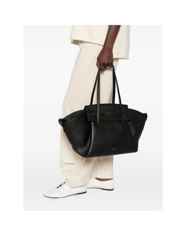 드멜리어 [해외직구] 26FW 드멜리어 토트백 D191THE BROOCK SMALLGRAIN BLACK 착용컷
