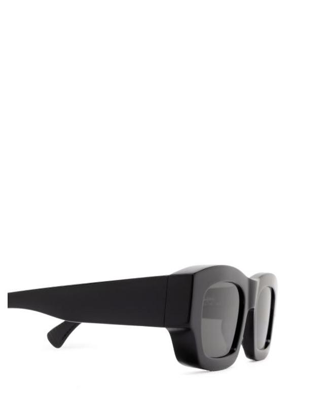 에뛰드스튜디오 [해외직구] 26FW 에뛰드스튜디오 선글라스 NEW THING BLACK 착용컷