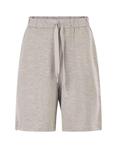 [해외직구] 26SS 마제스틱필라쳐 숏팬츠 E26M003FPA210 004 LIGHT GREY