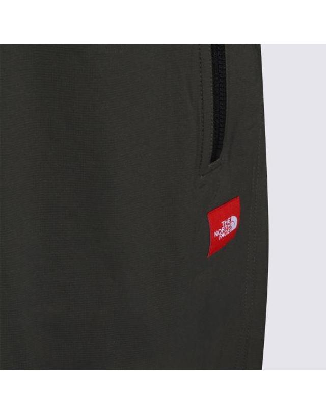 노스페이스 [해외직구] 26SS 노스페이스 트레이닝 조거 팬츠 NF0A8EFV21L1 TAUPE GREEN 착용컷