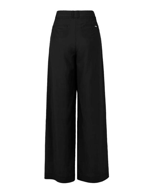 봄부지에 [해외직구] 26SS 봄부기 스트레이트 팬츠 PW9446LYO690 Black 착용컷