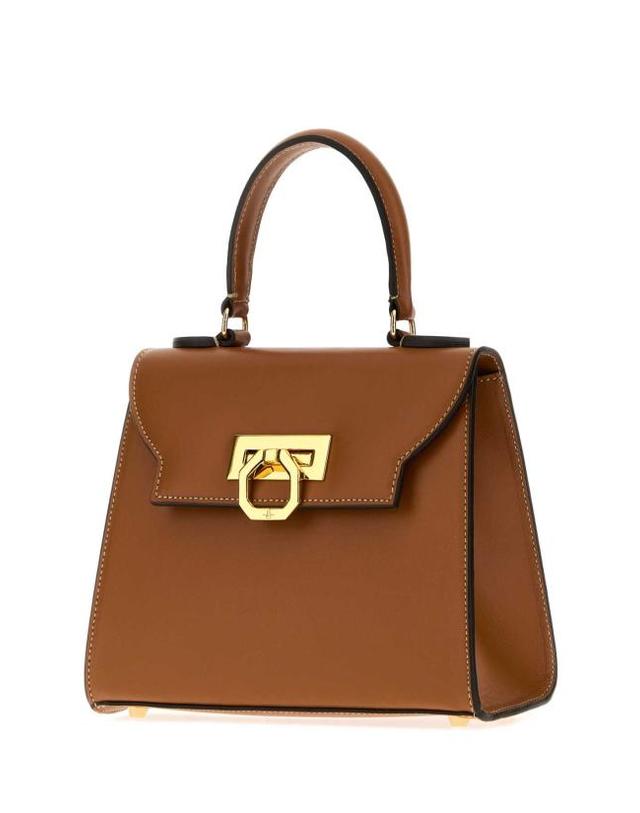 까르보띠 [해외직구] 26FW 카보티 토트백 445TRESOR TAN Camel 착용컷