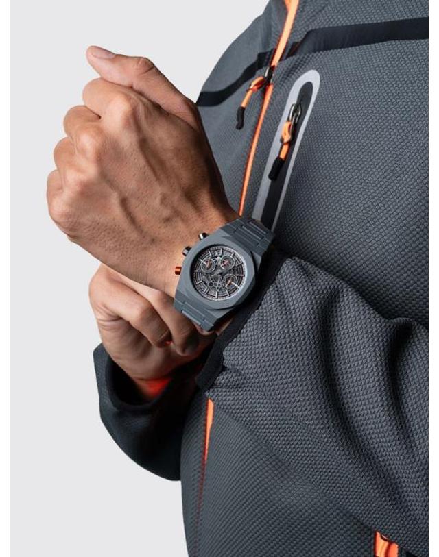 디원 밀라노 [해외직구] 26SS D1밀라노 손목시계 D1PHBJ10 MODEL K Grey 착용컷
