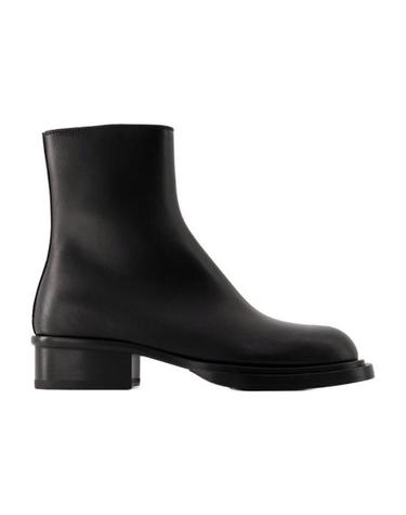 [해외직구] 23FW 알렉산더 맥퀸 쿠반 스택 가죽 앵클 부츠 750383WIDY01000 BLACK