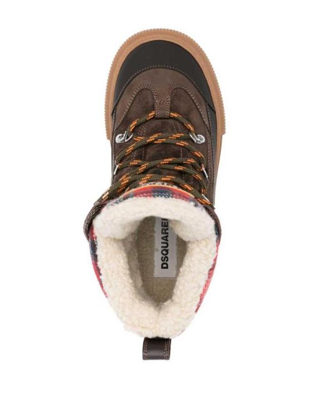 디스퀘어드2 [해외직구] 23FW 디스퀘어드2 부츠 SNW0257251069405080 Brown 착용컷