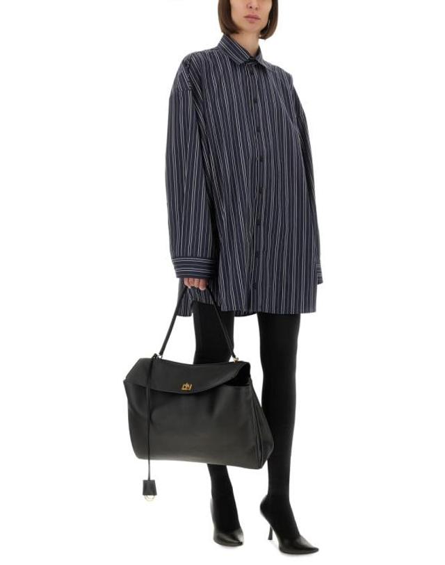 발렌시아가 [해외직구] 25FW 발렌시아가 긴팔 셔츠 838783 TSM148209 BLUE 착용컷