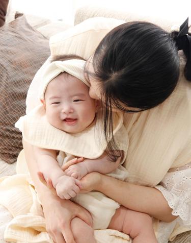 예꼬맘 순면 거즈 아기 턱받이 베이지 3개 수유 이유식 침받이 트림패드