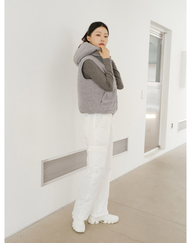 니티나 세미 와이드 패딩 팬츠 WH 착용컷