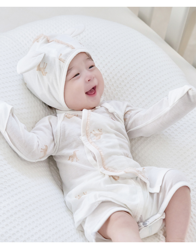 밤부베베 [밤부베베] 부드러운 말랑이 배냇저고리 착용컷