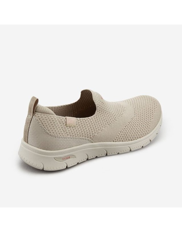 SKECHERS [갤러리아] 스케쳐스 여성용 아치핏 리 파인 3종-J 착용컷